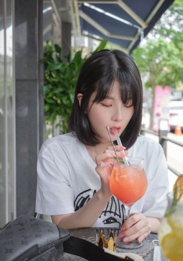 一个人在线观看免费视频_蓝光免费全集观看